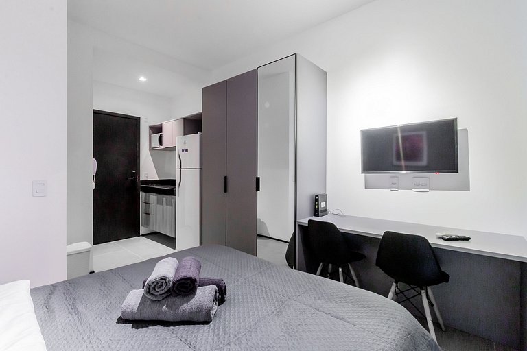 Studio in Moema | Next to Subway and Shopping Mall