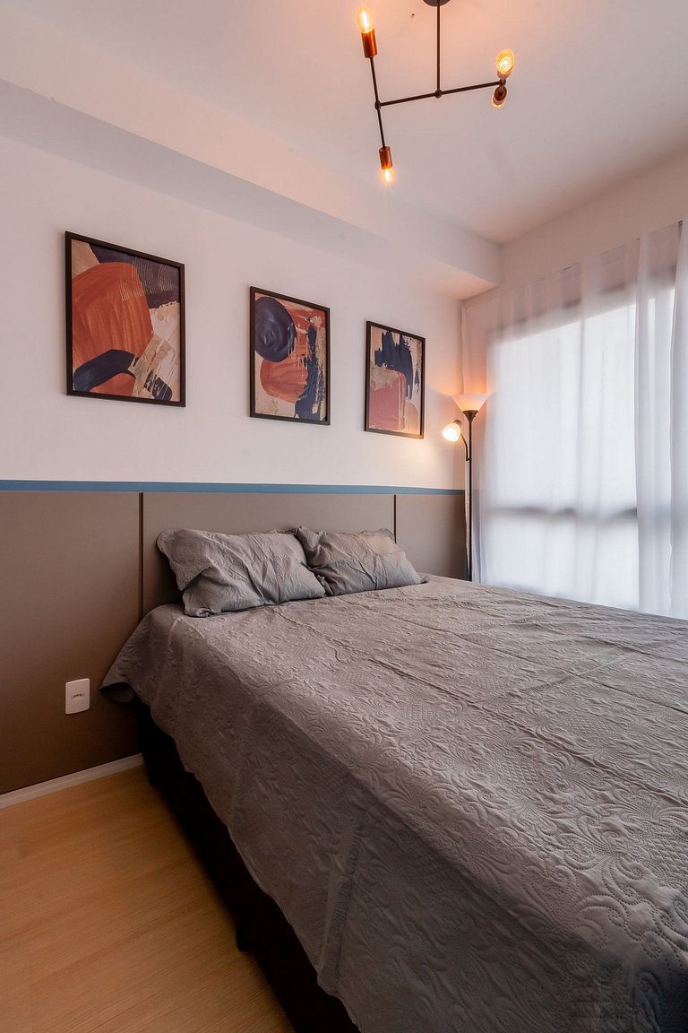 Studio no Itaim com área no terraço, perto do Parque Ibirapu