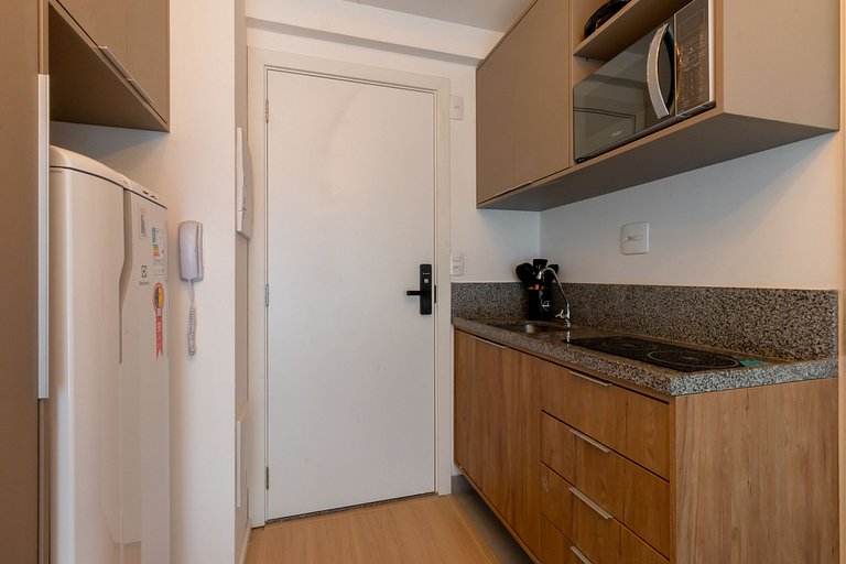 Studio in Itaim with rooftop access, close to Ibirapuera Par