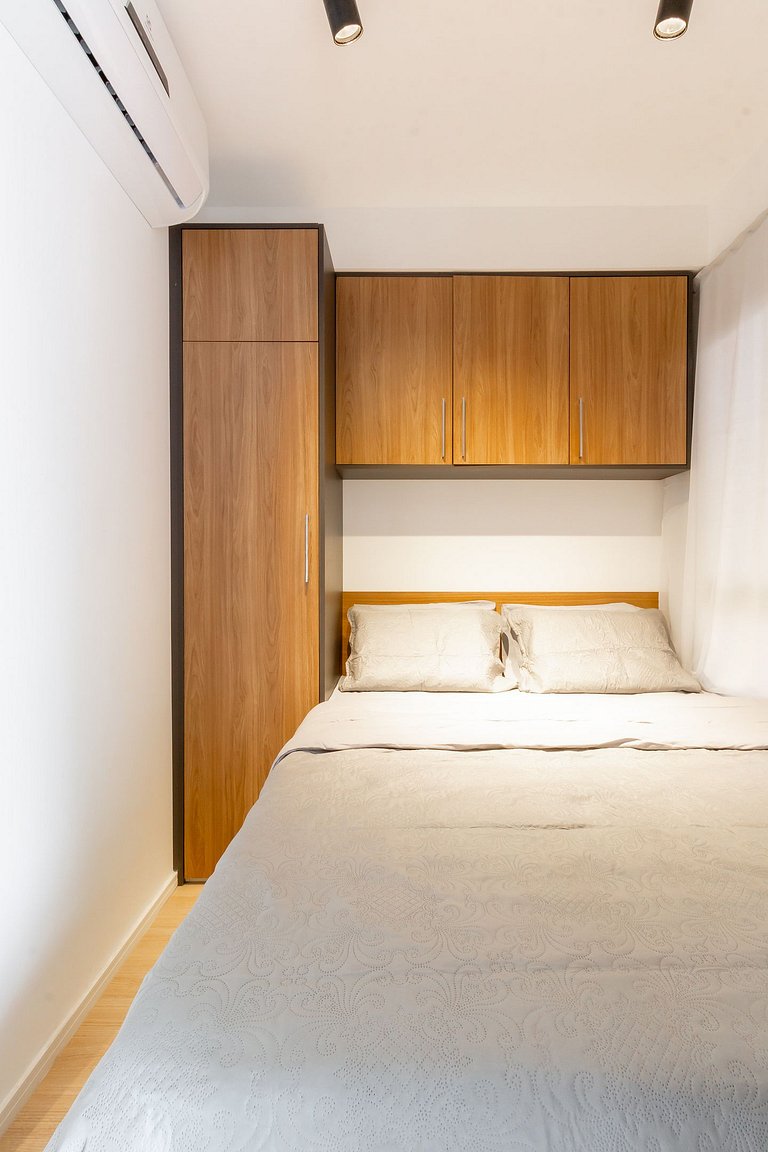 Studio completo próximo à Faria Lima