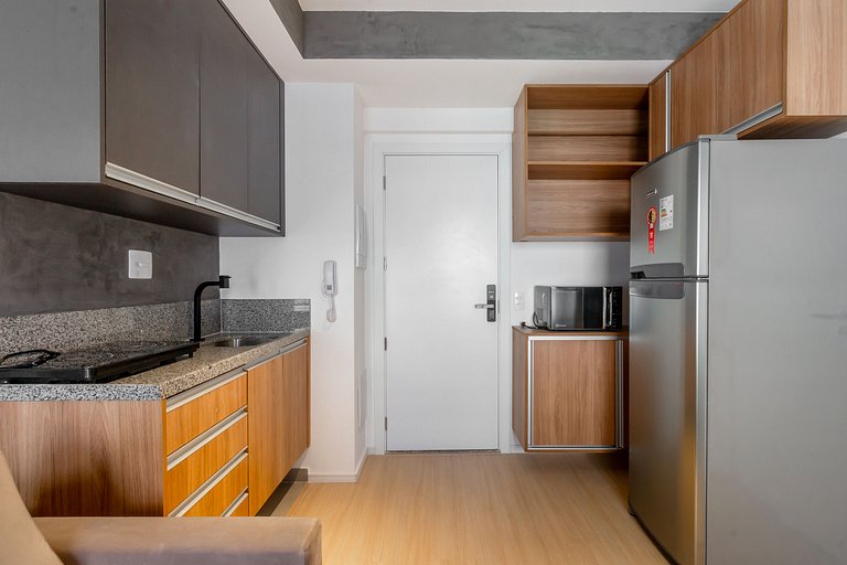 Complete studio next to Faria Lima