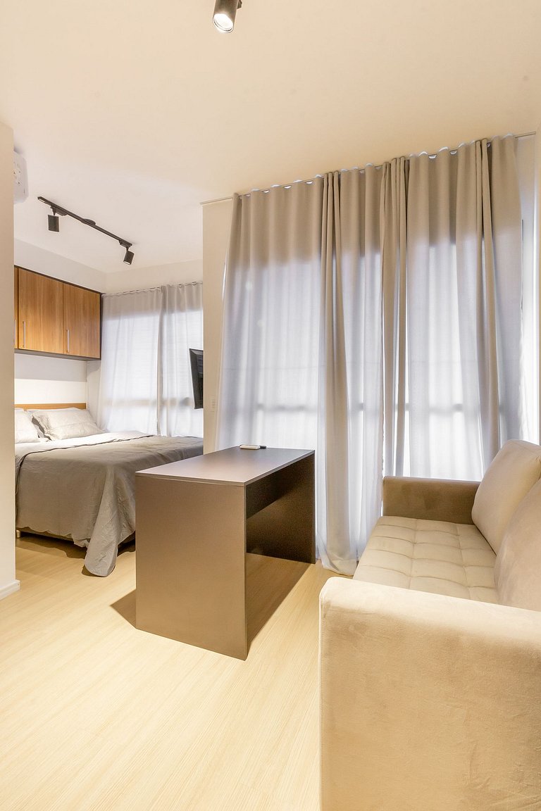 Complete studio next to Faria Lima