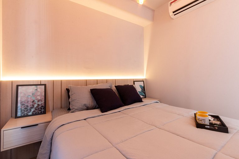 Moderno e espaçoso, ao lado do metrô