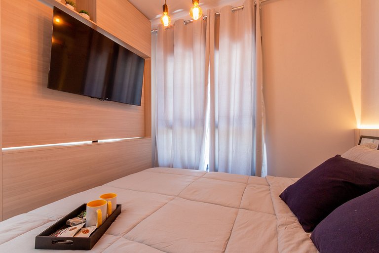 Moderno e espaçoso, ao lado do metrô