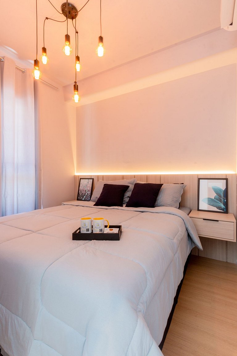 Moderno e espaçoso, ao lado do metrô