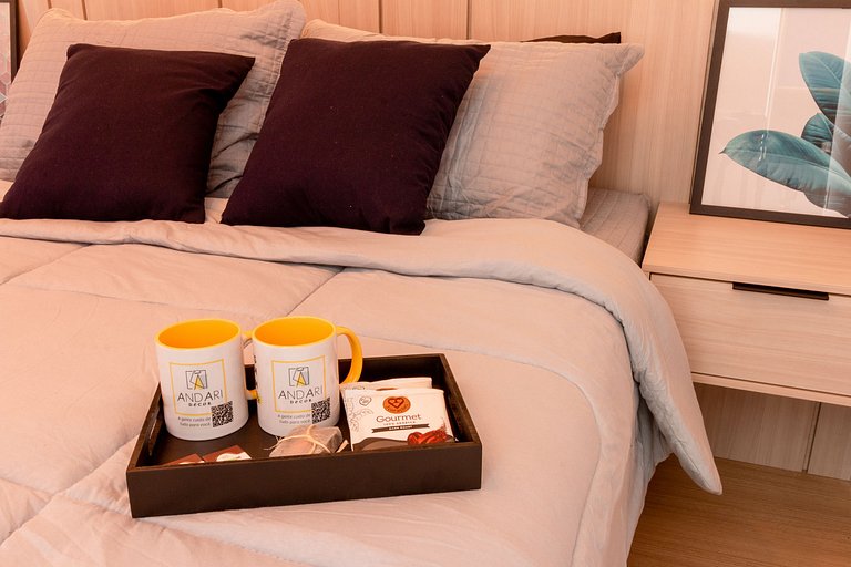 Moderno e espaçoso, ao lado do metrô