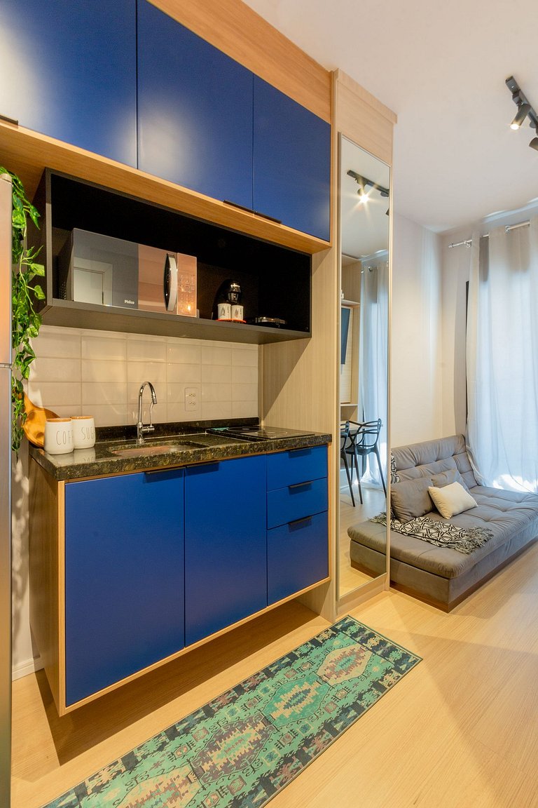 Moderno e espaçoso, ao lado do metrô