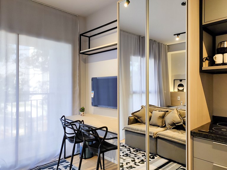 Studio near the metro and Allianz Park