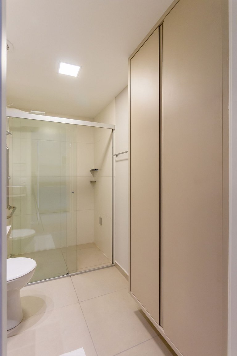 Easy access to the subway and Allianz Park