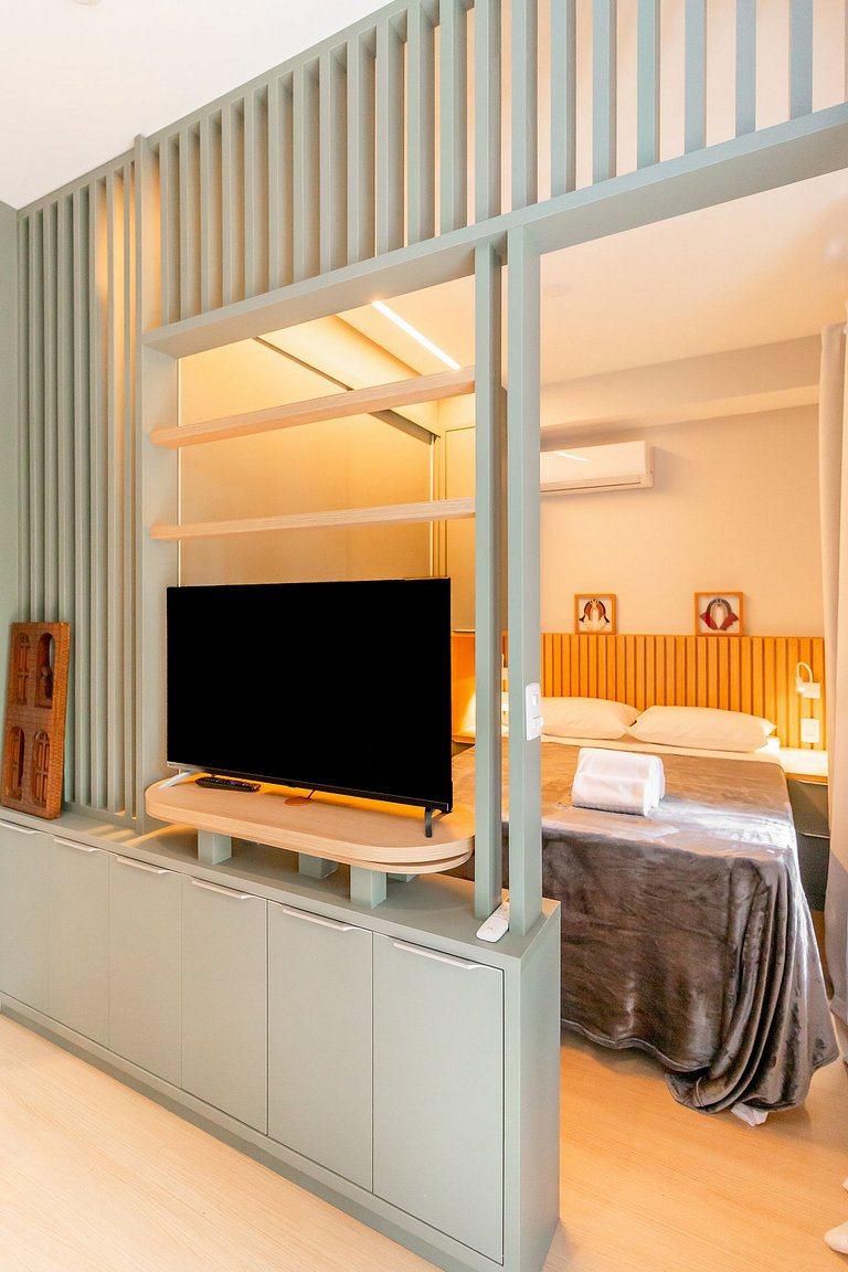 Easy access to the subway and Allianz Park