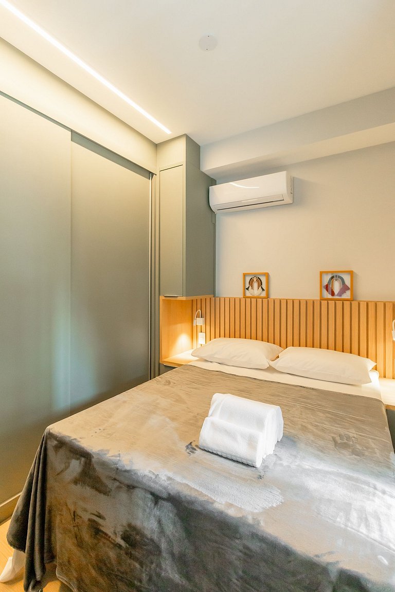 Easy access to the subway and Allianz Park