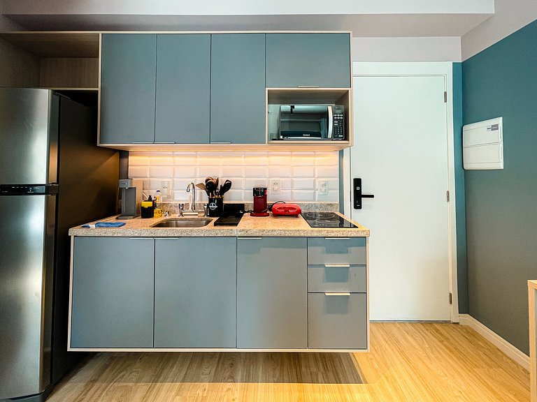 Quarto e vaga de garagem disponíveis nos Jardins