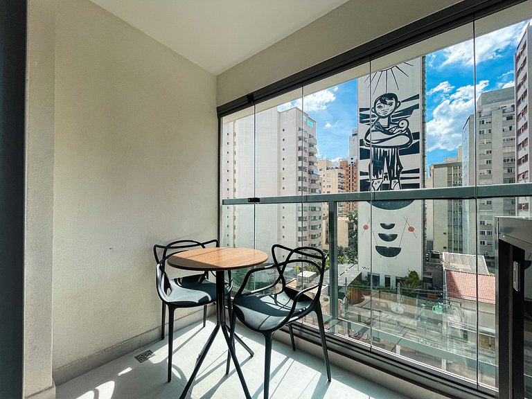 Quarto e vaga de garagem disponíveis nos Jardins