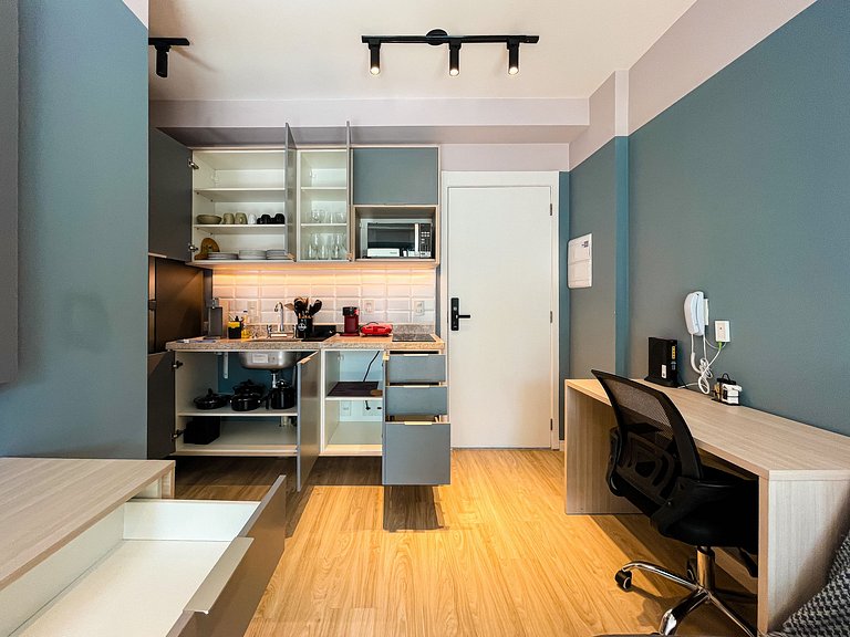 Bedroom and parking available in Jardins