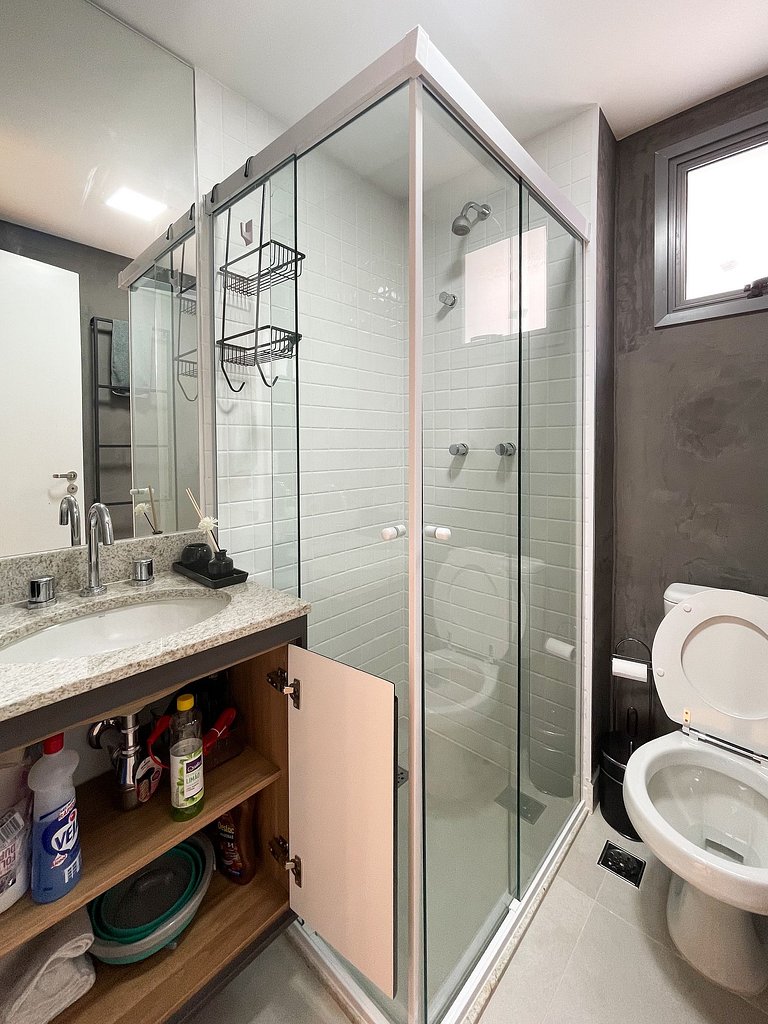 14ª andar,  com piscina e garagem na Brigadeiro