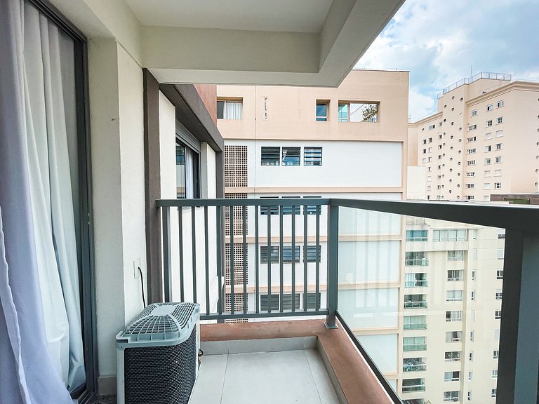14ª andar,  com piscina e garagem na Brigadeiro