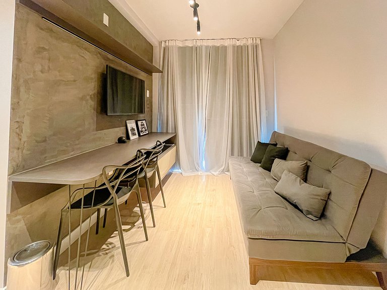 14ª andar,  com piscina e garagem na Brigadeiro