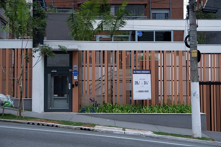 Studio with pool and garage, next to Paulista