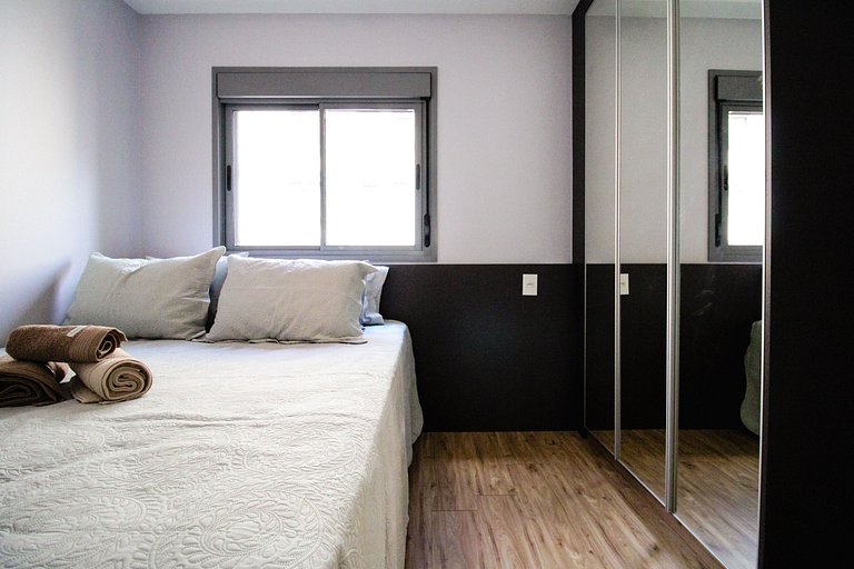 Studio com piscina e vaga de garagem, próximo à Paulista