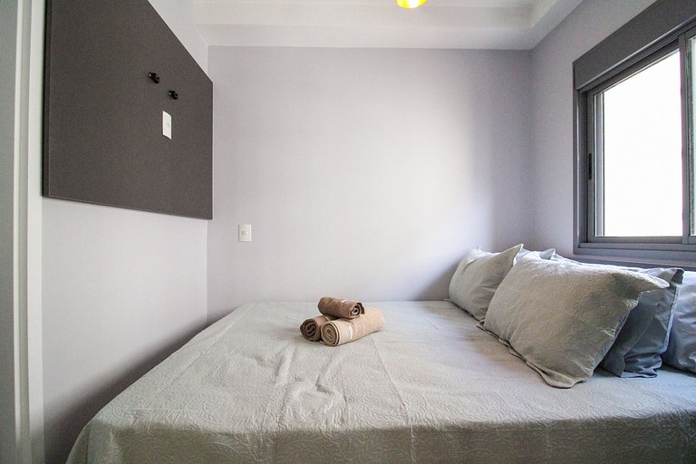 Estudio con piscina y garaje, junto a la Avenida Paulista