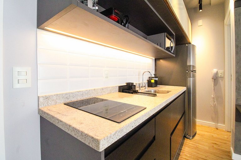 Estudio con piscina y garaje, junto a la Avenida Paulista