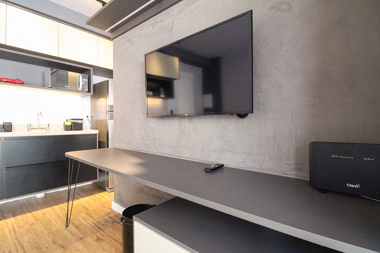 Studio with pool and parking, near Paulista