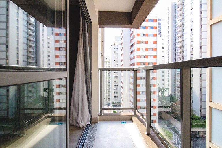 Garagem e piscina disponíveis nos Jardins Paulistas