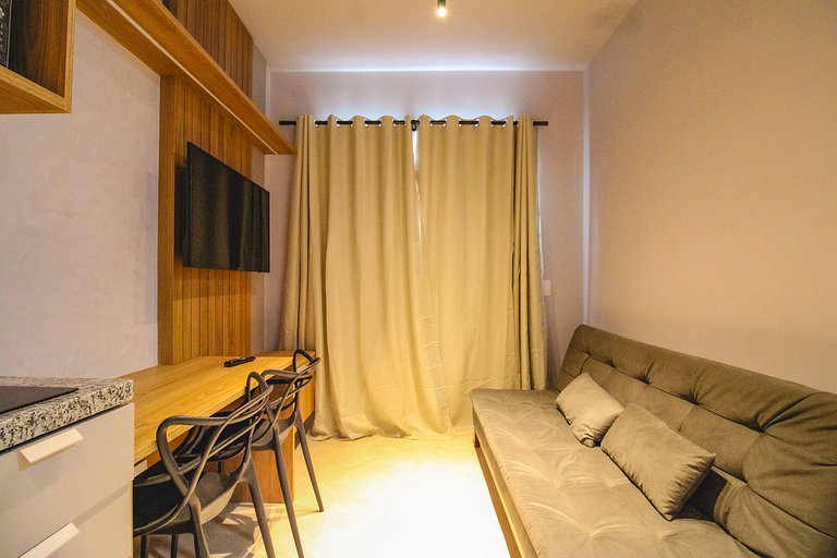 Studio moderno ao lado do metrô e do Parque Ibirapuera