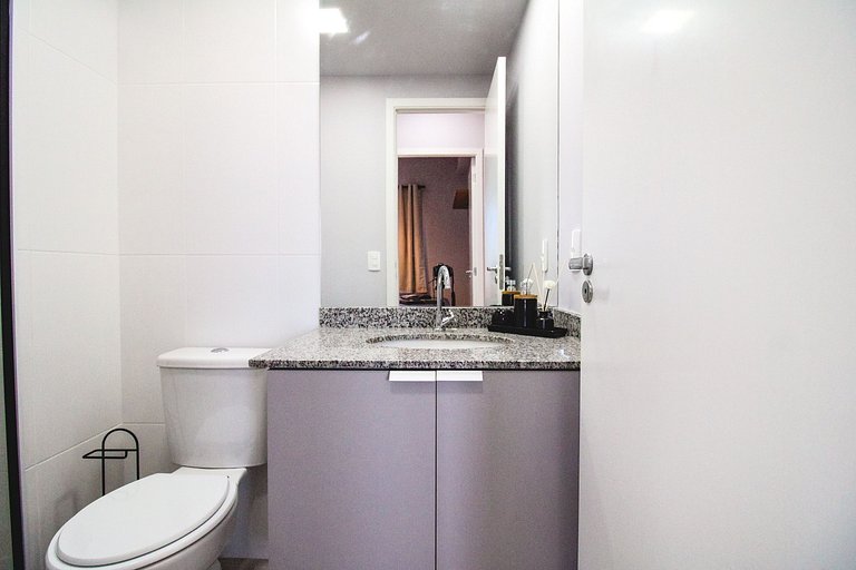 Studio moderno ao lado do metrô e do Parque Ibirapuera