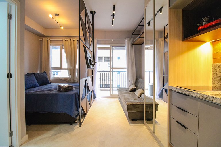 Hermoso estudio cerca del metro y del Parque Ibirapuera