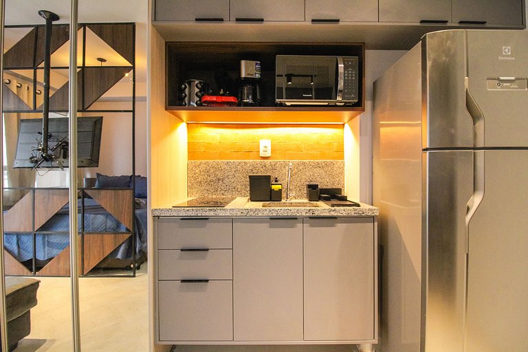 Hermoso estudio cerca del metro y del Parque Ibirapuera