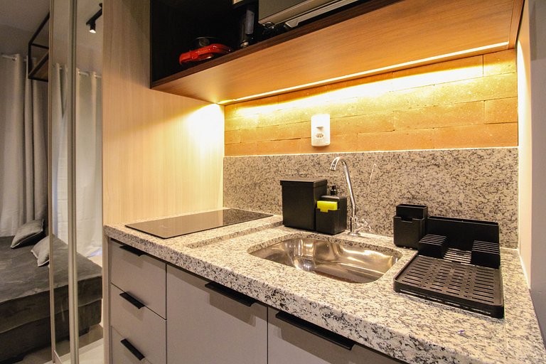 Hermoso estudio cerca del metro y del Parque Ibirapuera