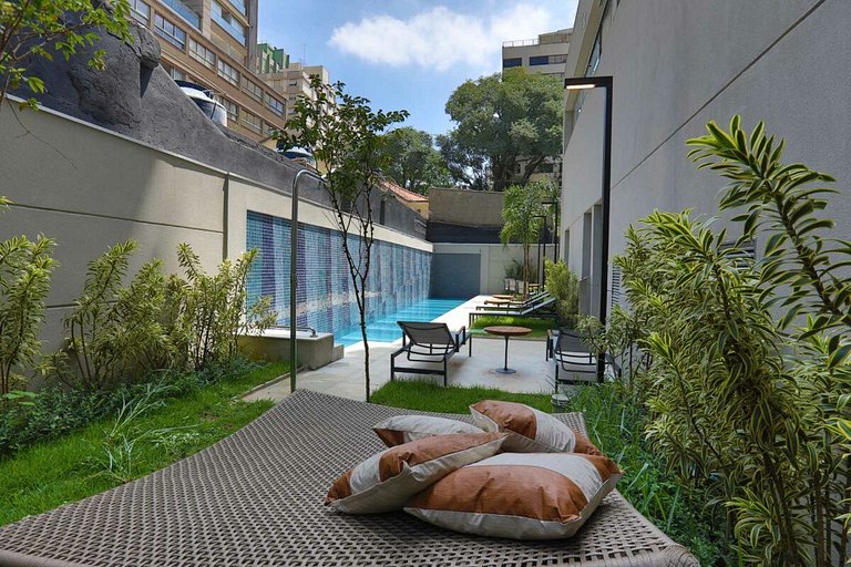 Studio Ideal p/ 2 com Varanda Charmosa