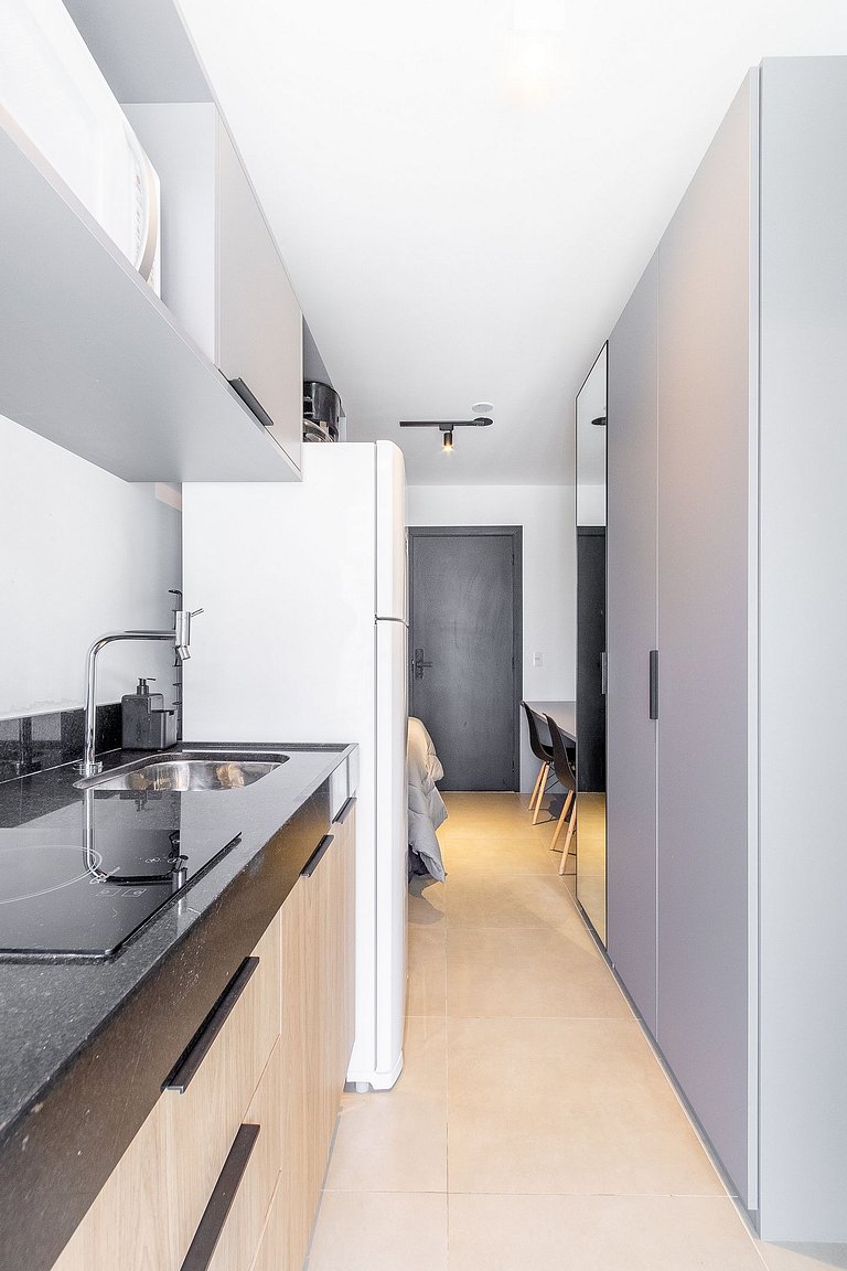 5 min. from Metro and Congonhas Airport