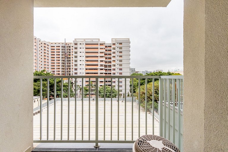 5 min. from Metro and Congonhas Airport