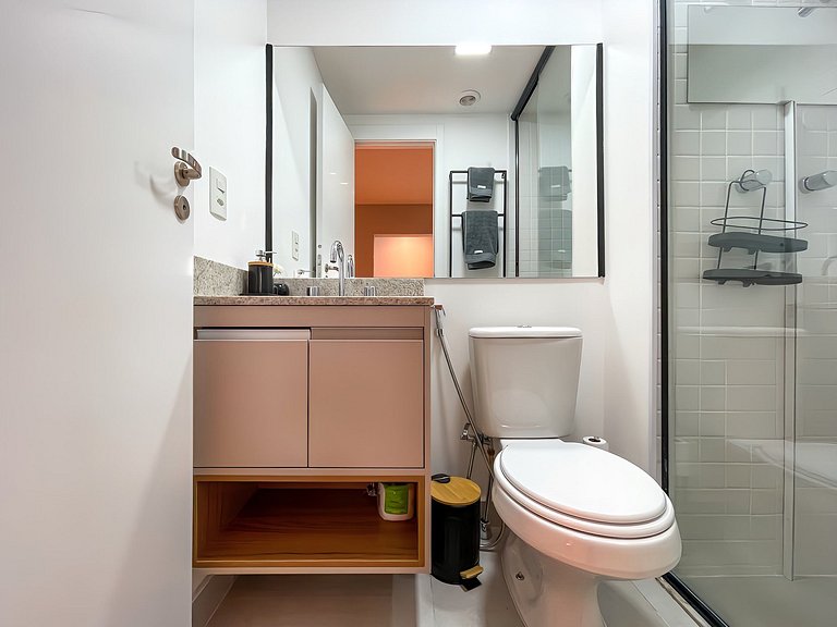 Charming apartment near Paulista Avenue with a swimming pool