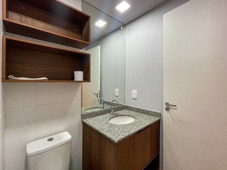 Hermoso estudio ubicado junto al metro y cerca del Parque Ib