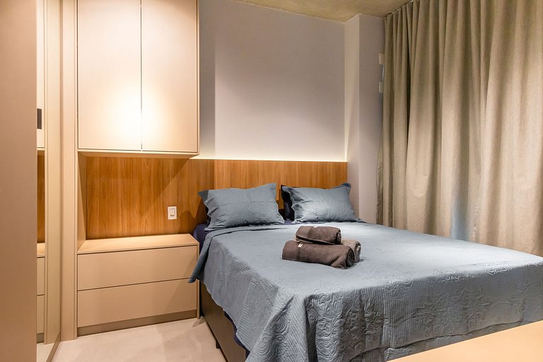 Studio em condomínio de luxo com estacionamento