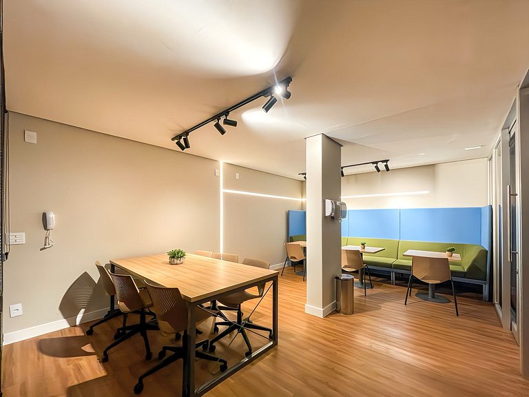 Studio Ideal p/ 2 com Varanda Charmosa