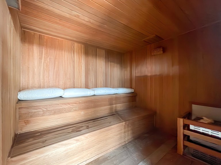 Balcony & Comfort at On Melo Alves