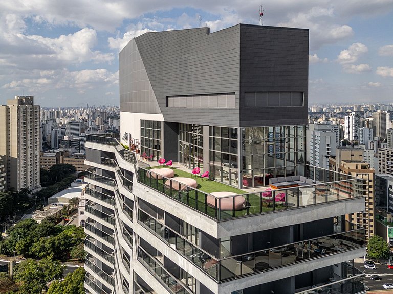 Piscina y azotea en Paraiso, con estacionamiento pago