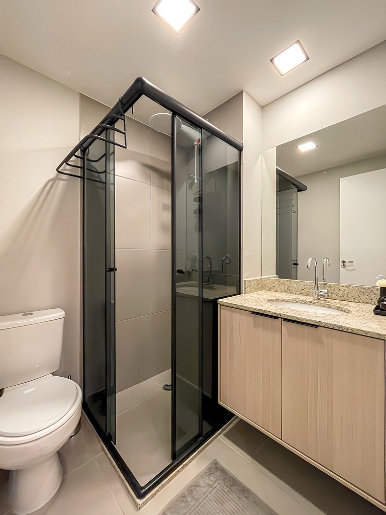 Moderno, com piscina e próximo ao metrô Higienópolis