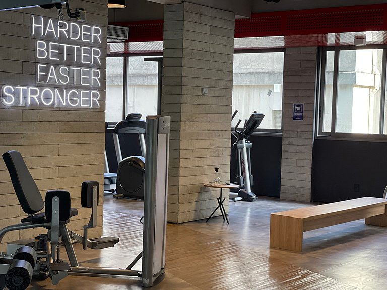 Beautiful Studio with home office at Oscar Freire