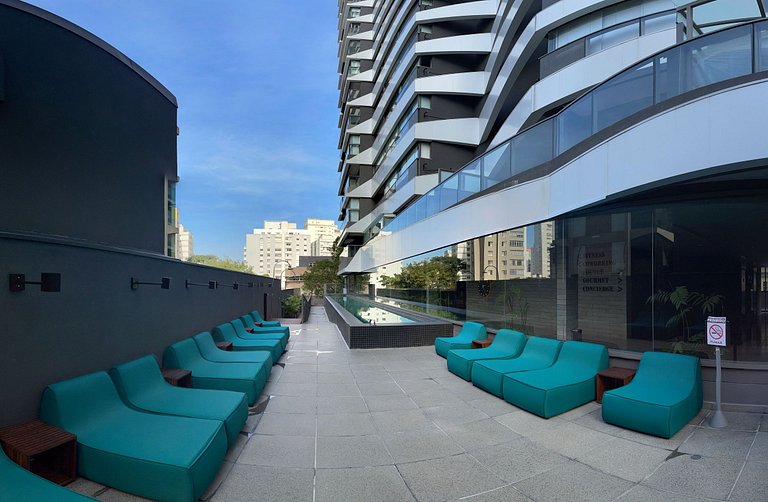 Hermoso estudio con espacio para oficina en casa en Oscar Fr