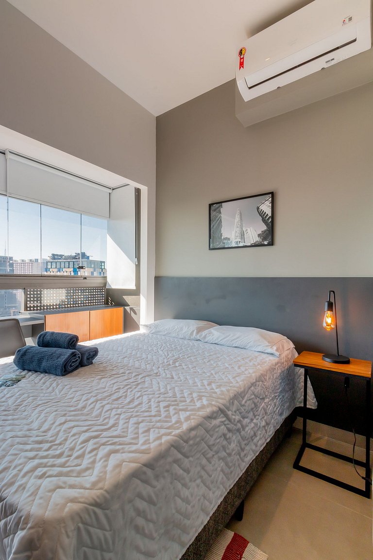 Beautiful Studio with home office at Oscar Freire