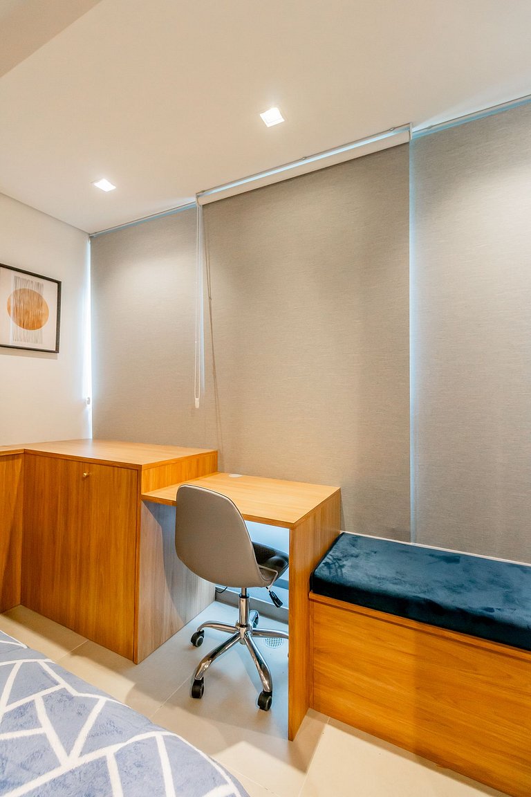 Belíssimo Studio com home office na Oscar Freire