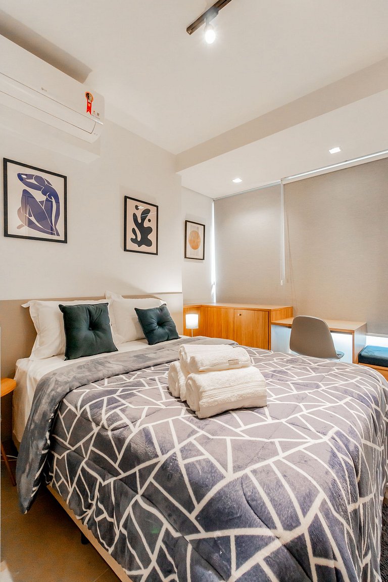 Beautiful studio with home office on Oscar Freire