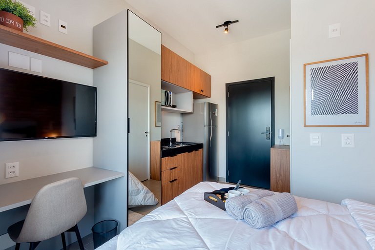 Beautiful Studio with home office at Oscar Freire