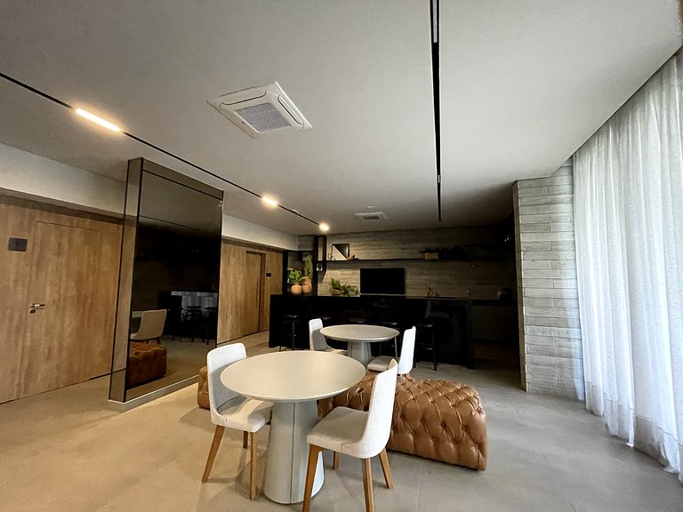 Varanda e rooftop próximos à Avenida Paulista