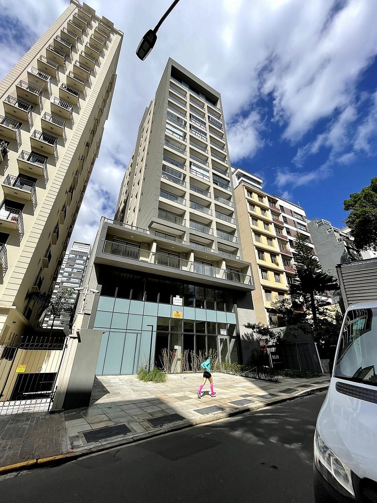 Piscina y sauna cerca de la Avenida Paulista
